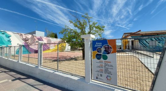 Sesión de peluquería y manicura para los jóvenes de Santa Marta