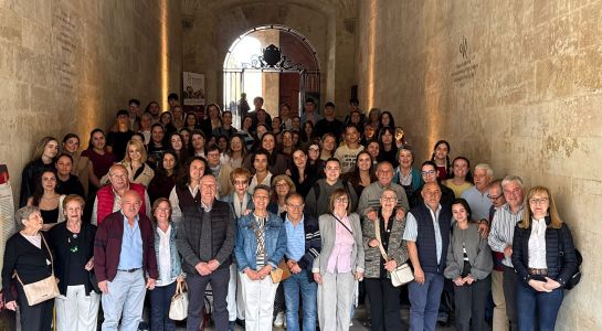 El Ayuntamiento y la Universidad celebran un encuentro intergeneracional frente a la soledad no deseada