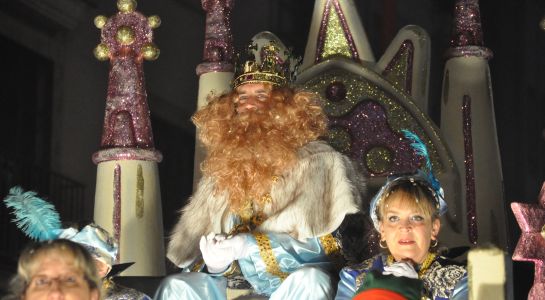 La cabalgata mantiene su recorrido habitual aunque sin parada en la plaza de España