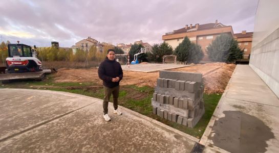 El Ayuntamiento amplía el campo de fútbol y baloncesto de la avenida Valladolid