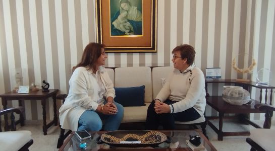 Santa Marta ratifica su convenio con el Centro Ave María y celebra una década de colaboración
