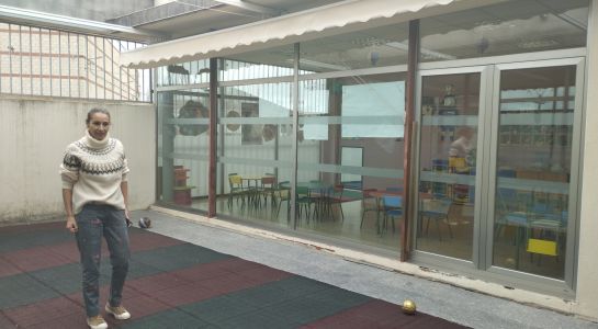 El Ayuntamiento repara la cubierta y las puertas de la Escuela Infantil para evitar las filtraciones