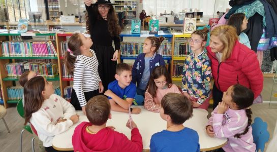 Los colegios de Santa Marta celebran el Día de las Bibliotecas con un juego de pistas temático