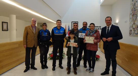 Tiago Pérez gana el I Concurso Navideño de Dibujo