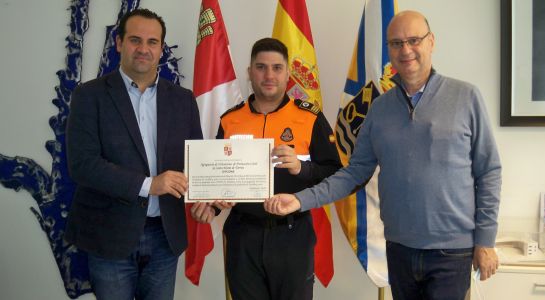 Protección Civil recibe un diploma de la Junta por su labor durante la pandemia