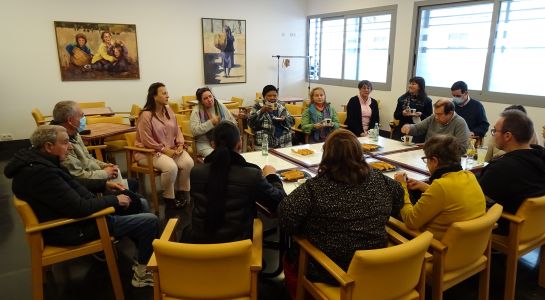 Primer encuentro de los participantes en el programa 'Buenos días, buenas noches'