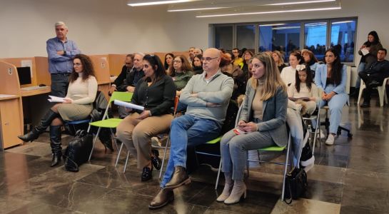 Inauguración de la exposición 'Historia y cultura del pueblo gitano'