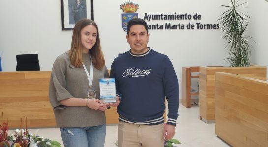Reconocimiento a la gimnasta Claudia Quintana
