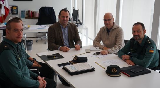 Entrega simbólica de las antiguas instalaciones de la Guardia Civil