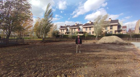 Santa Marta acondiciona la antigua pista de vóley playa para crear un nuevo espacio deportivo en La Raqueta