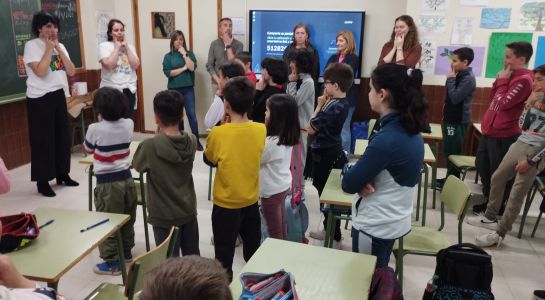 Los niños de Primaria ultiman los detalles de la actuación final de Ópera Kids