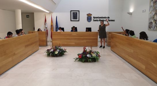 Los niños del CAI celebran el último pleno del curso