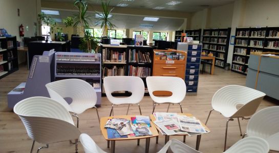 Exposición en la biblioteca para celebrar el Día del Medio Ambiente