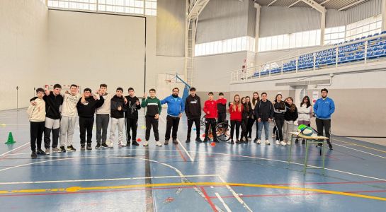 Más de 70 alumnos del IES Calisto y Melibea participan en el taller de sensibilización sobre deporte inclusivo