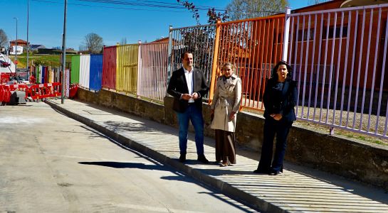 Comienzan las obras para reponer el acerado en la calle Unicef