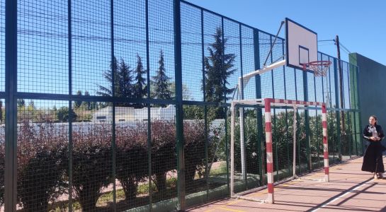 Renovación de la valla perimetral de la pista de Las Nieves