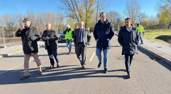 Comienzan las obras de construcción de 27 viviendas en bloque para jóvenes en la avenida de La Serna
